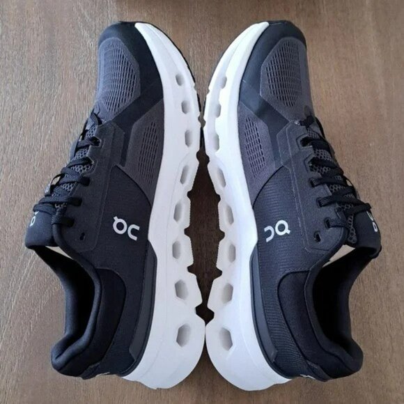 On Cloudrunner 2 - Color: Eclipse / Black - Size: 10.5 Wide - Picture 6 of 9